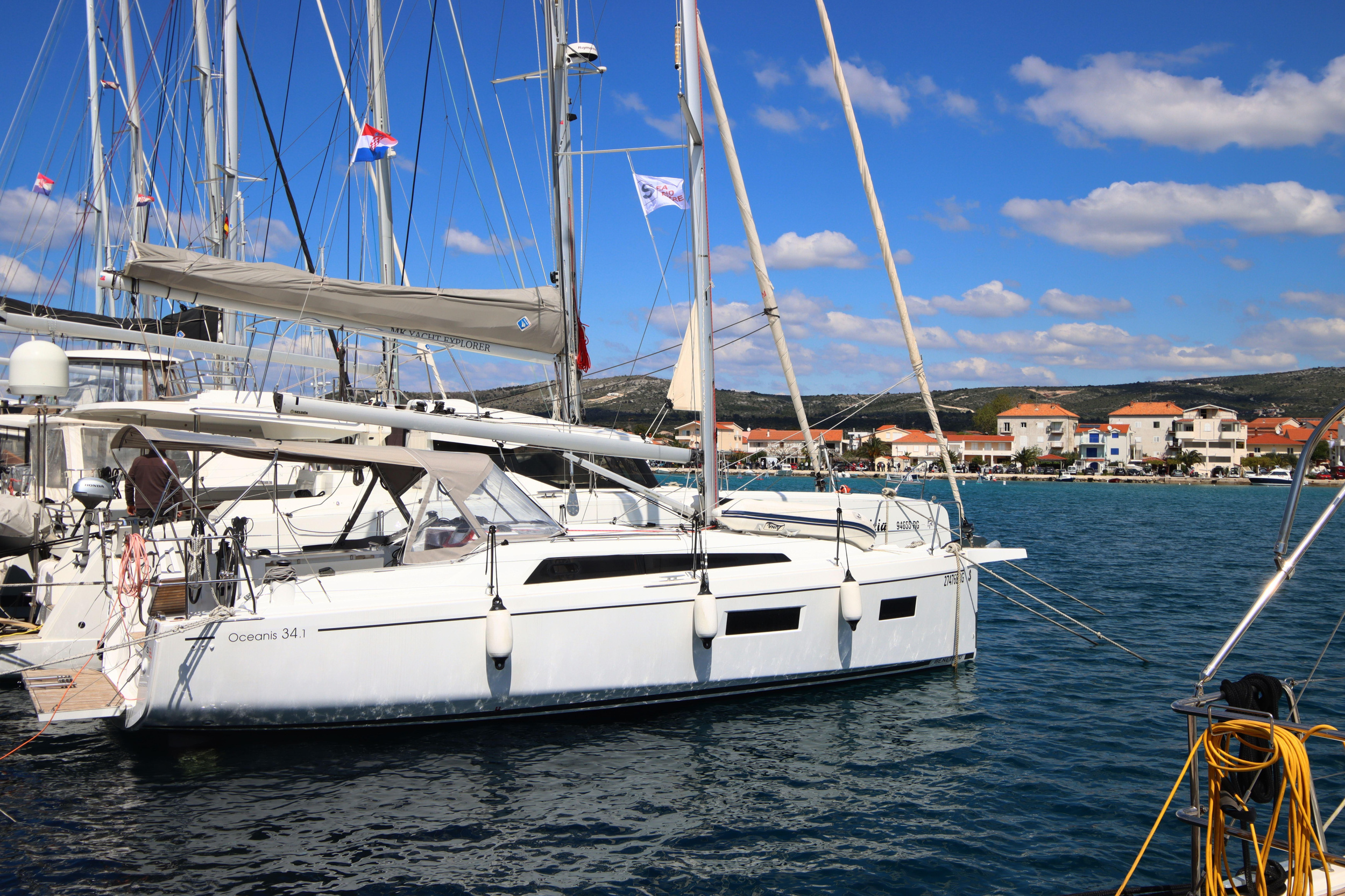 Oceanis 34.1 — photo 3