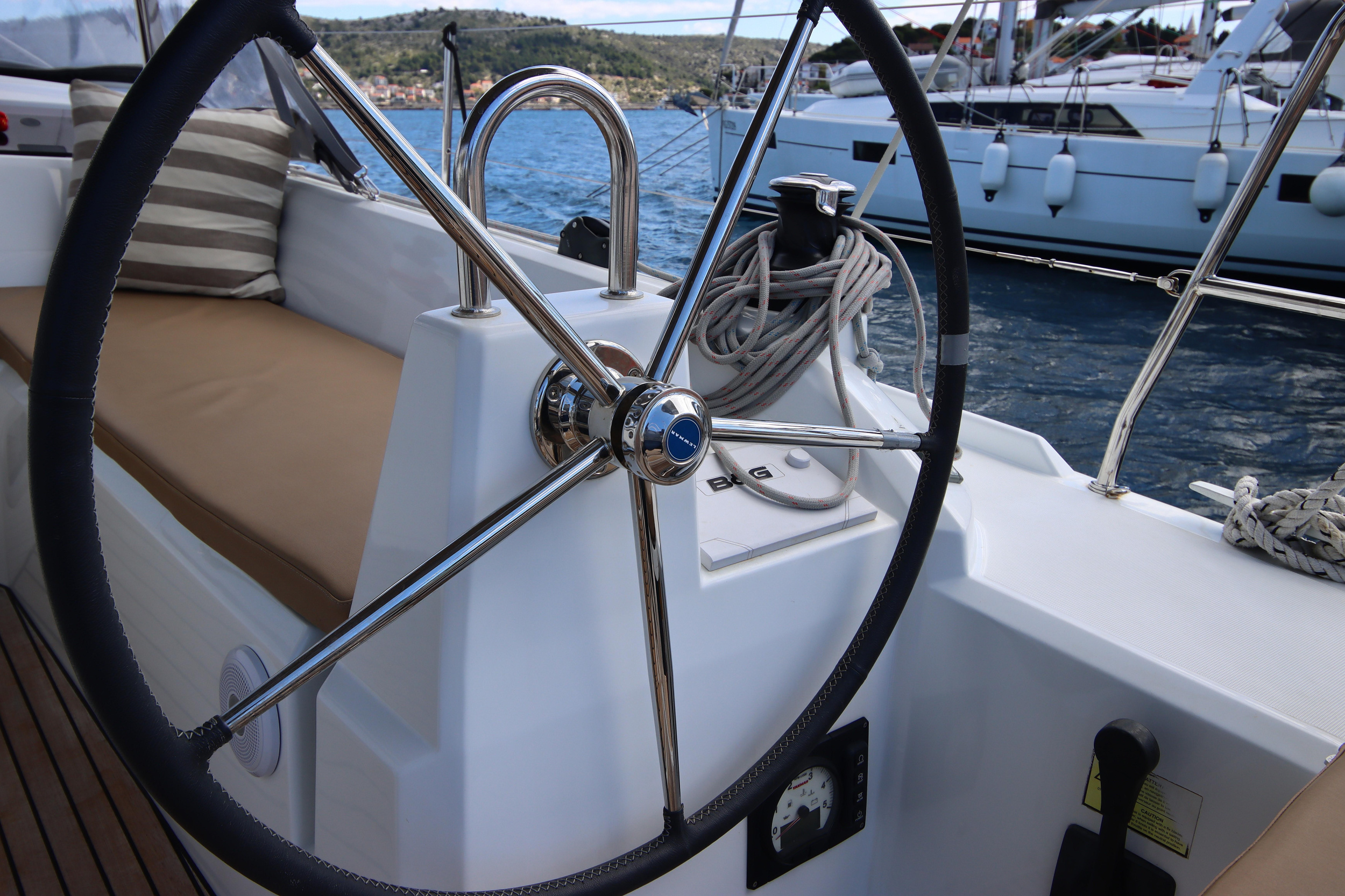 Oceanis 34.1 — photo 9