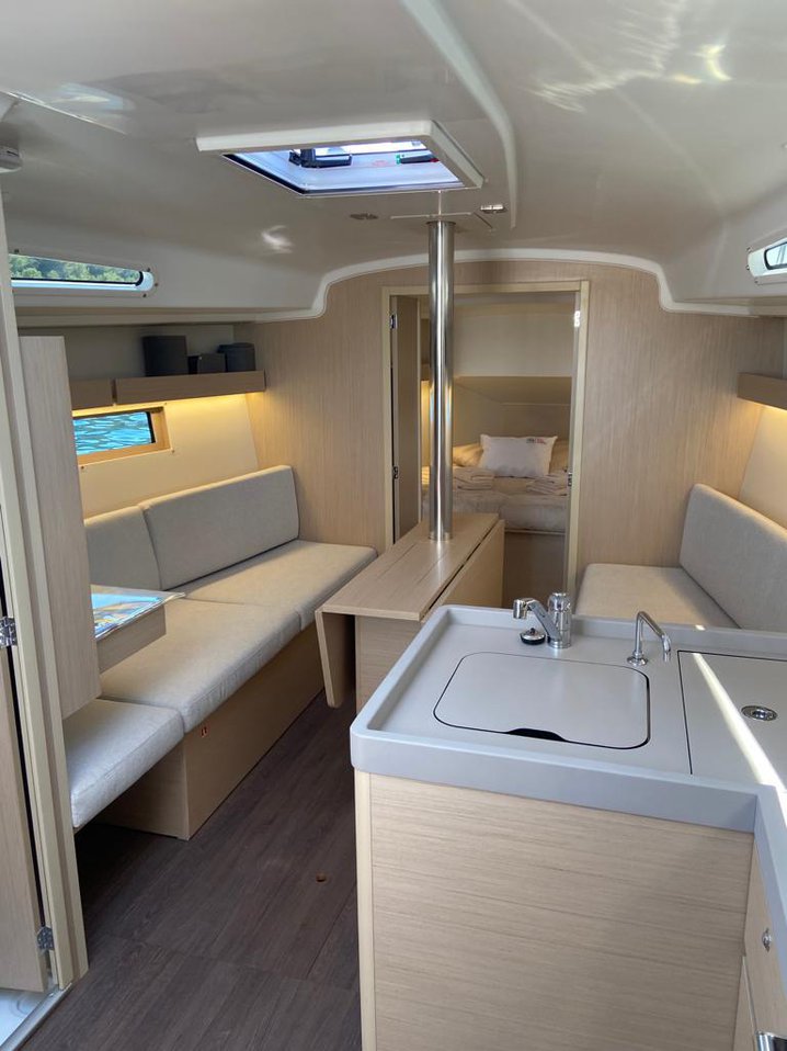 Oceanis 34.1 — photo 14