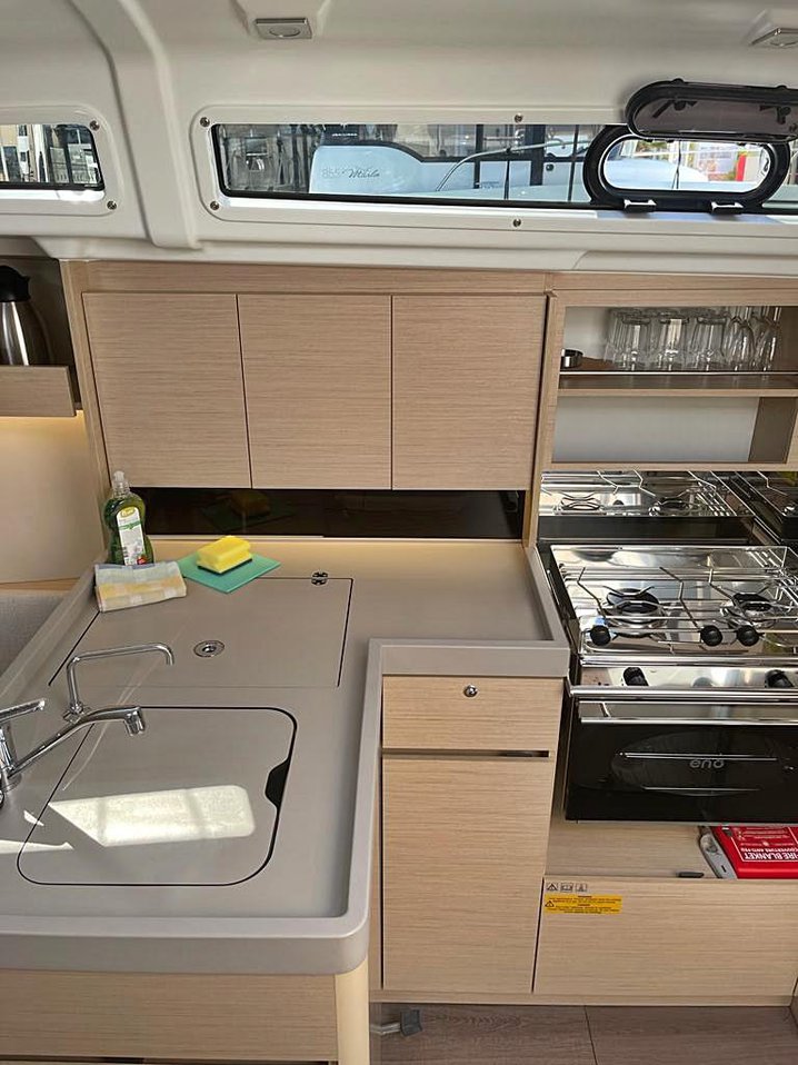 Oceanis 34.1 — photo 20