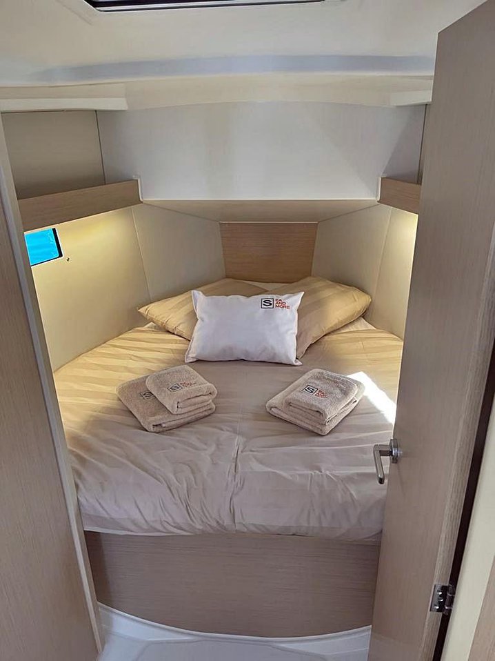 Oceanis 34.1 — photo 21