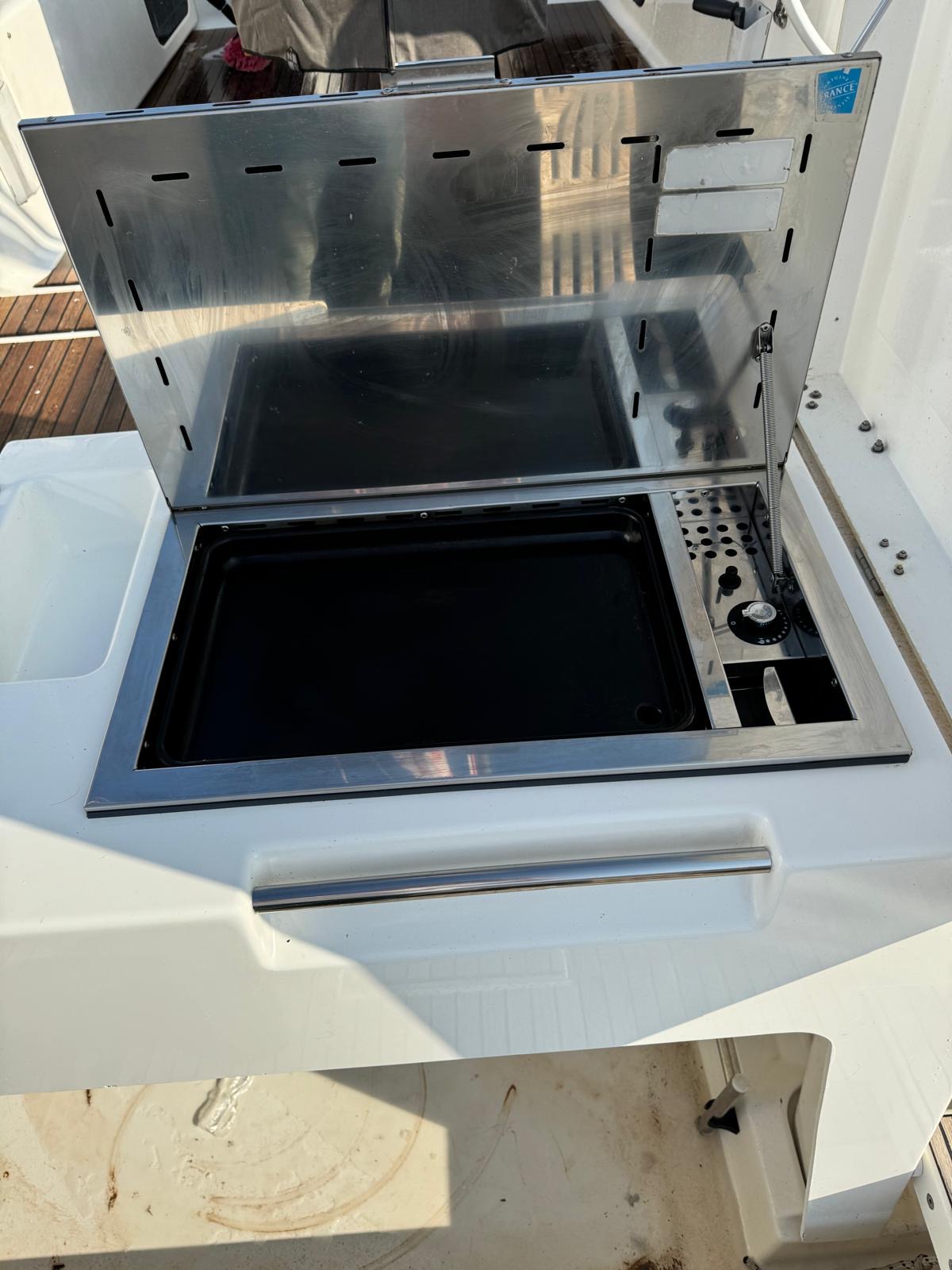 Dufour Exclusive 56 - 3 + 1 cab. — photo 15