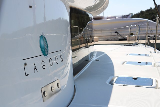 Lagoon 421 - 3 cab. — photo 4