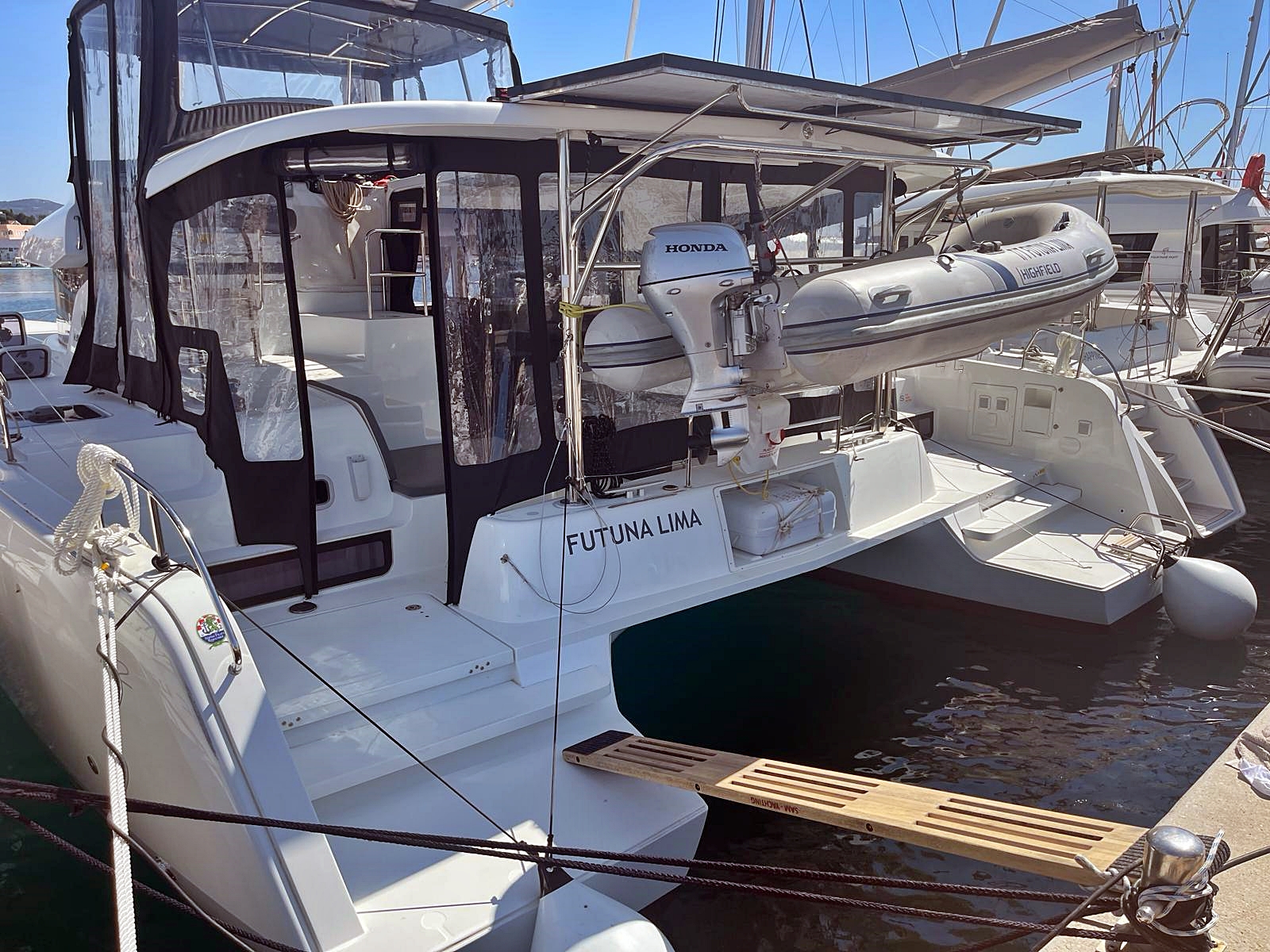 Lagoon 42 - 4 + 2 cab. — photo 12