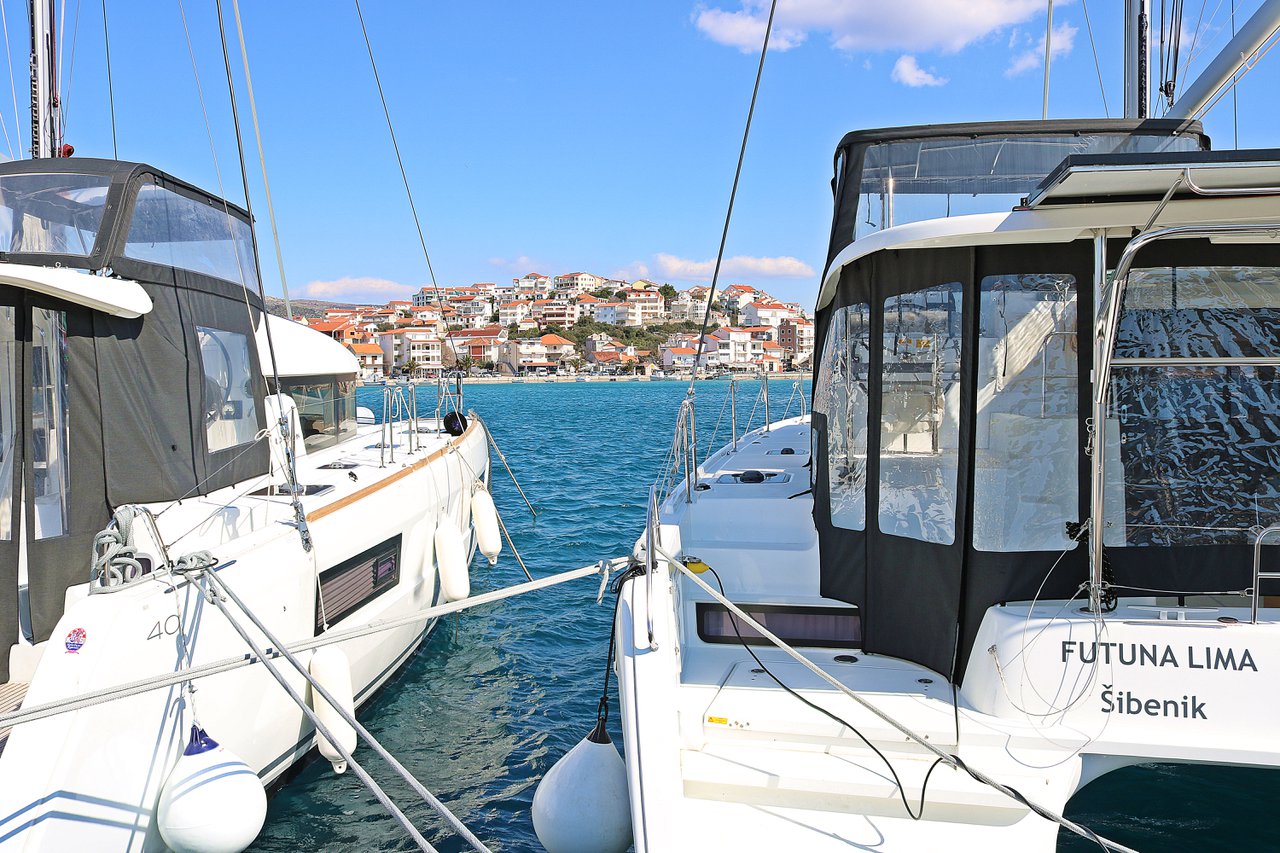 Lagoon 42 - 4 + 2 cab. — photo 27