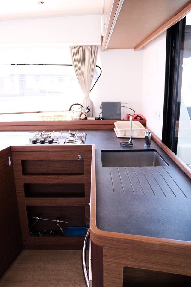 Lagoon 42 - 4 + 2 cab. — photo 32