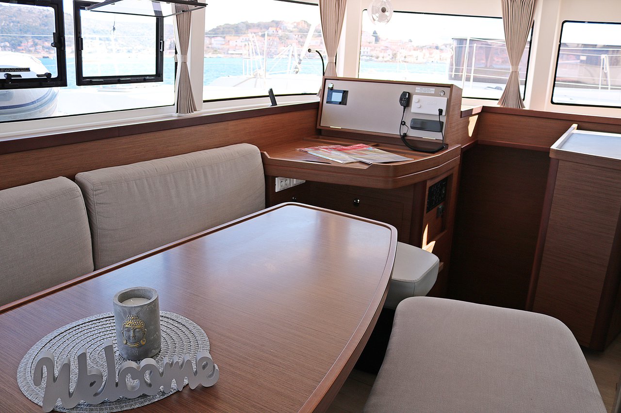 Lagoon 42 - 4 + 2 cab. — photo 35