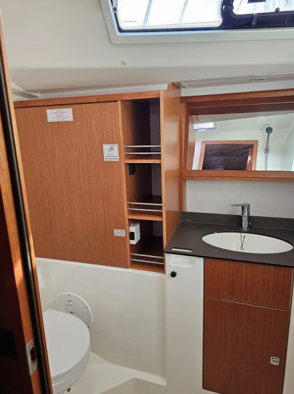 Bavaria Cruiser 51 — photo 15