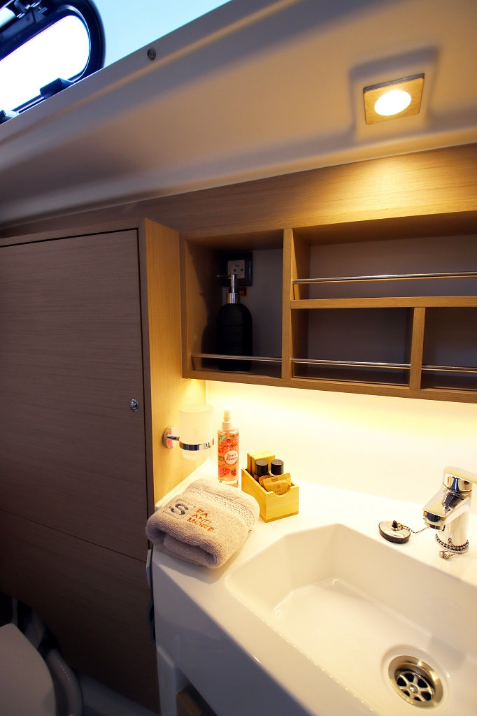 Oceanis 34.1 — photo 8