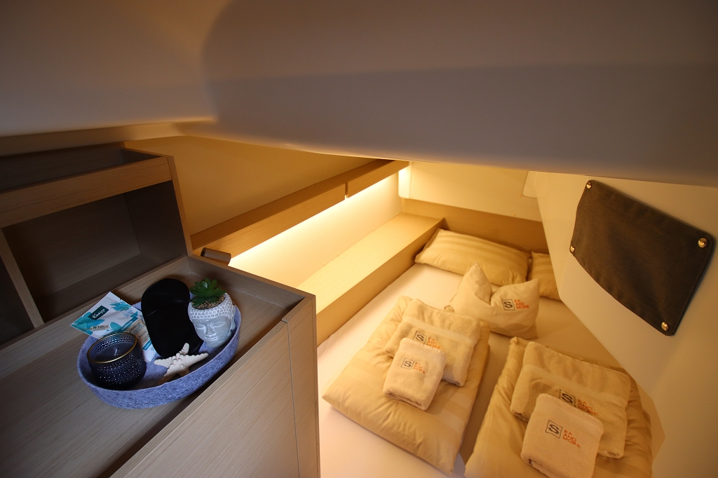 Oceanis 34.1 — photo 16