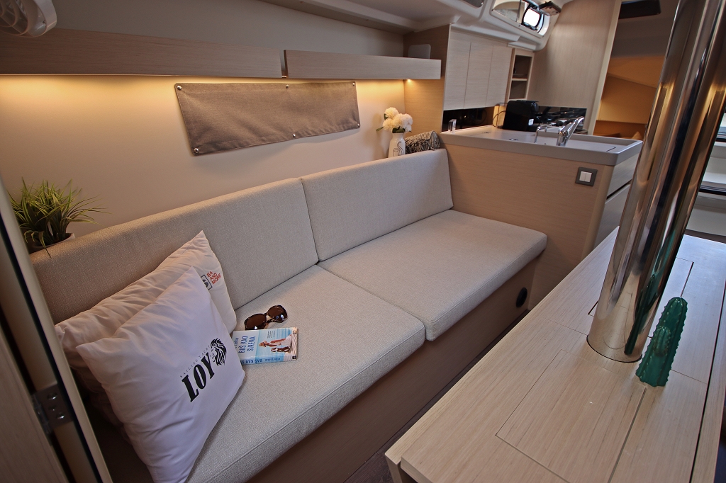 Oceanis 34.1 — photo 20