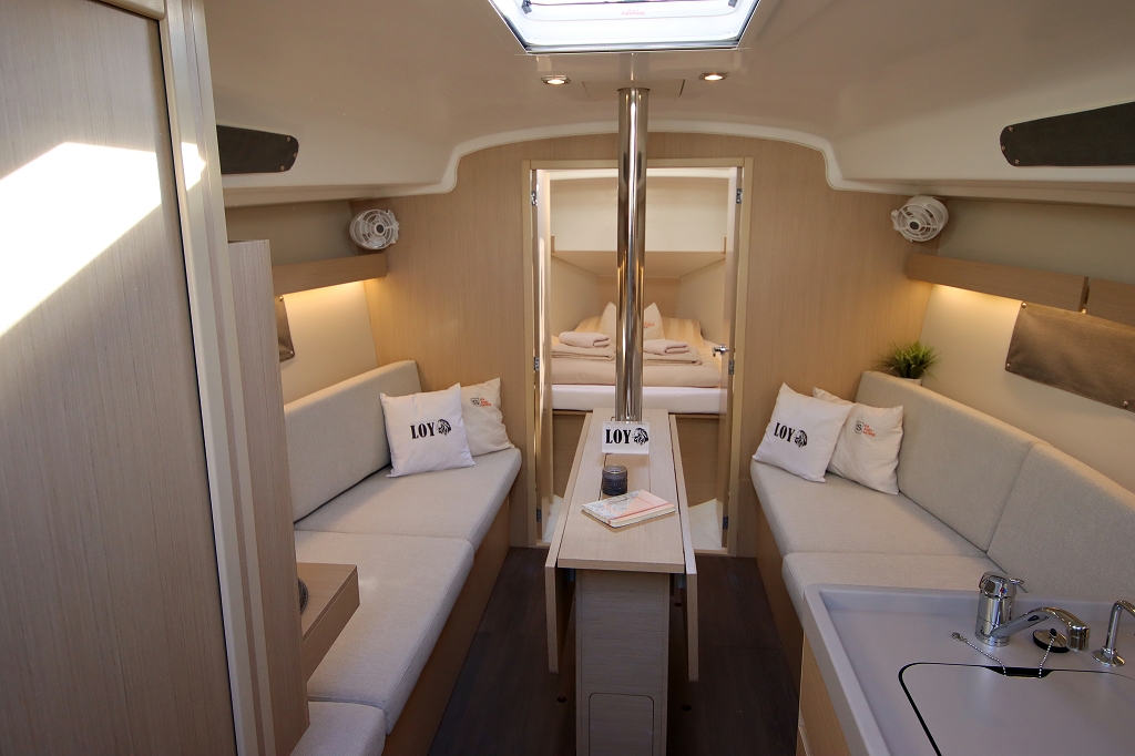 Oceanis 34.1 — photo 23