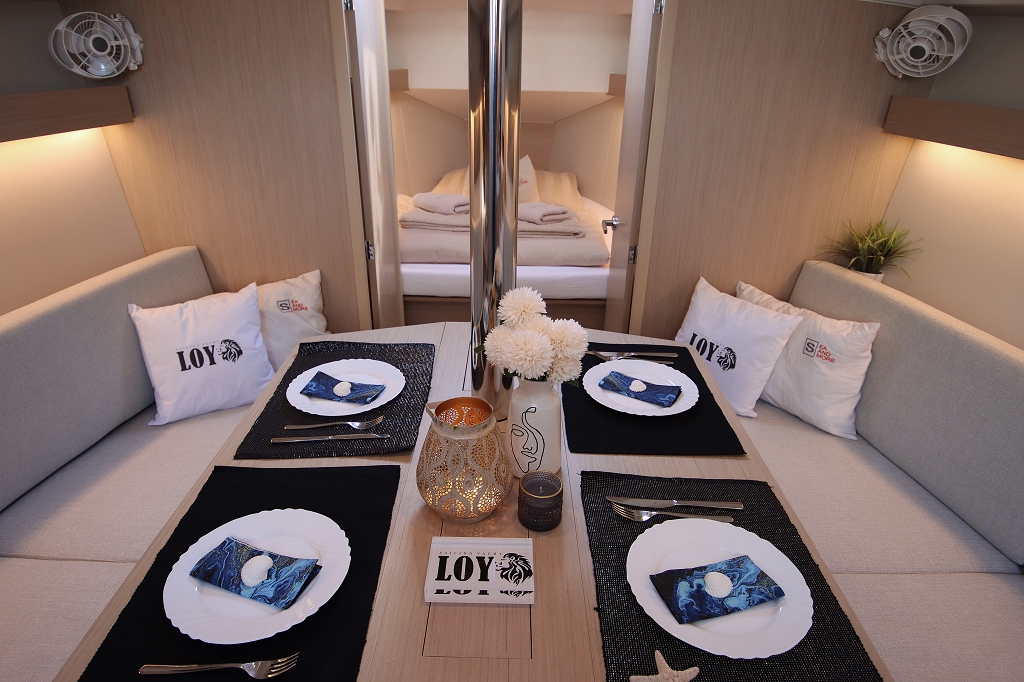 Oceanis 34.1 — photo 24