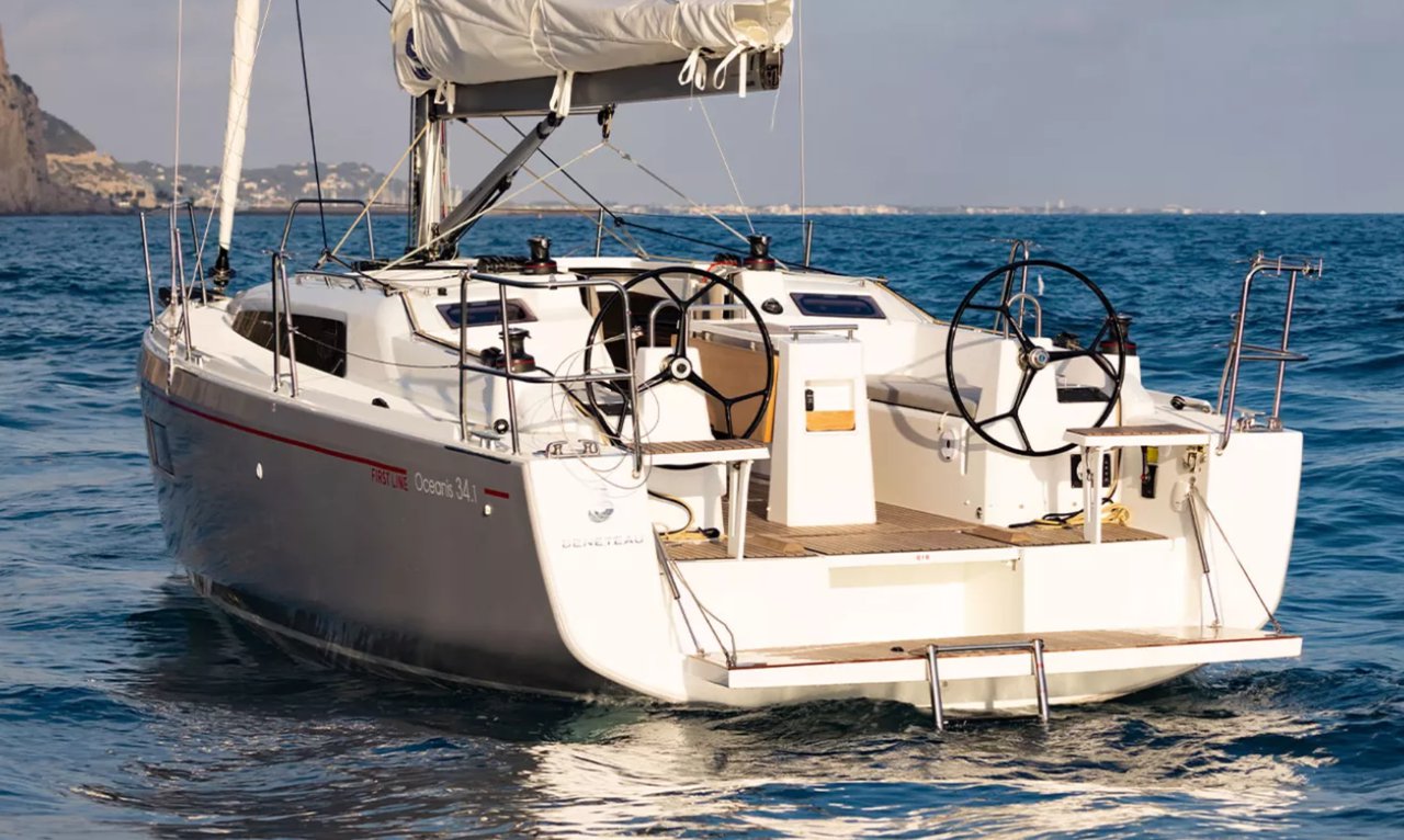 Oceanis 34.1 — photo 1