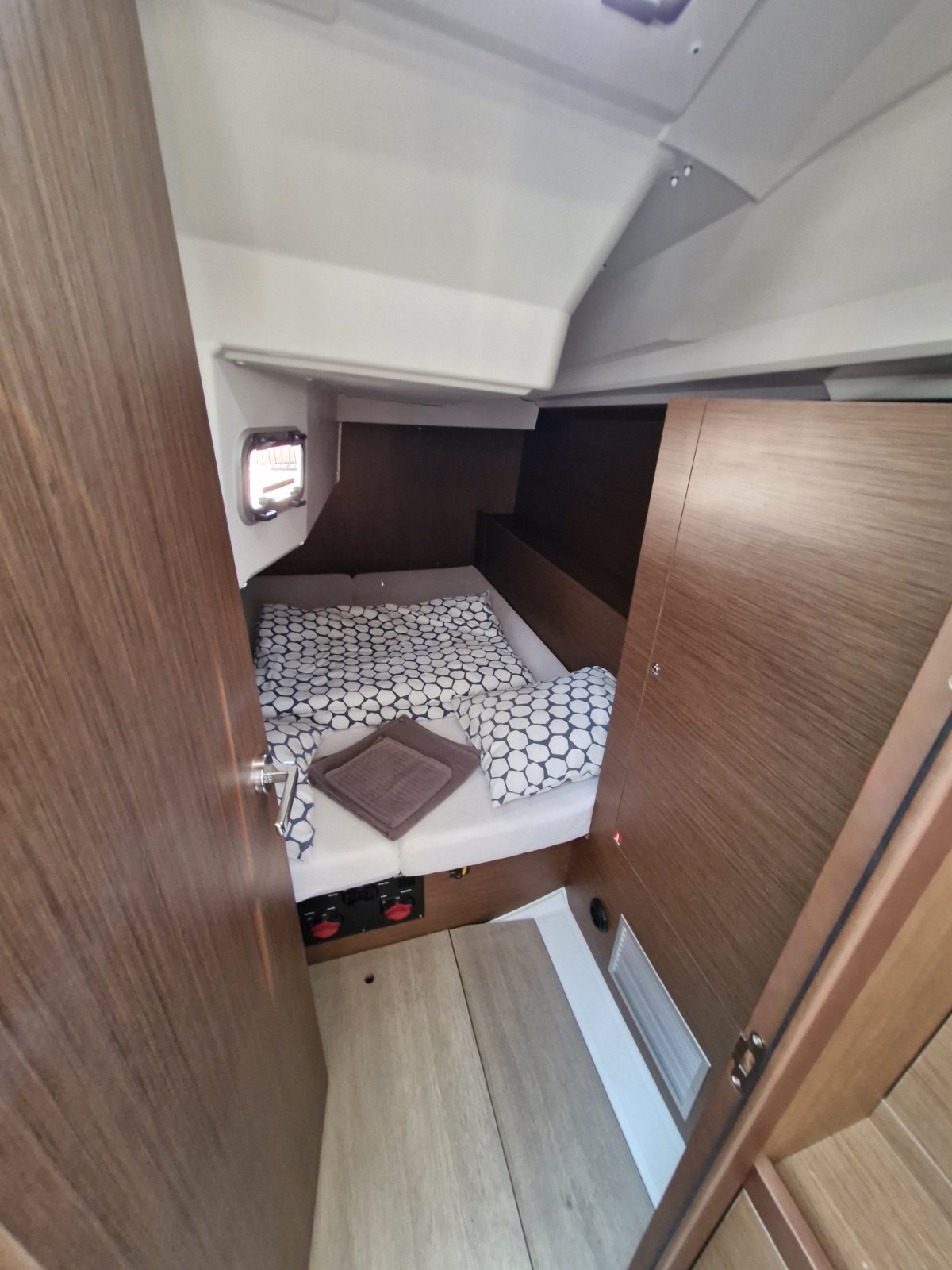 Oceanis 37.1 — photo 21