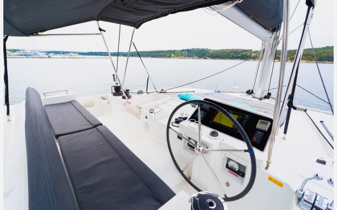 Lagoon 450 F - 4 + 2 cab. — photo 9