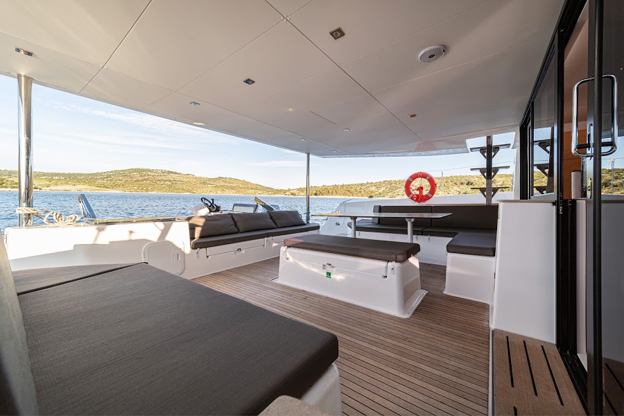 Dufour 48 Catamaran - 5 + 1 cab. — photo 9