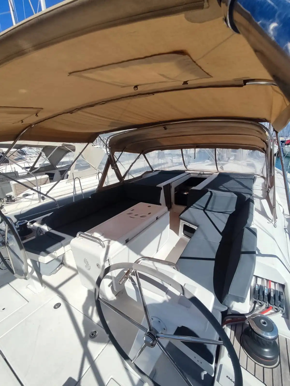 Oceanis 51.1 - 5 + 1 cab. — photo 9