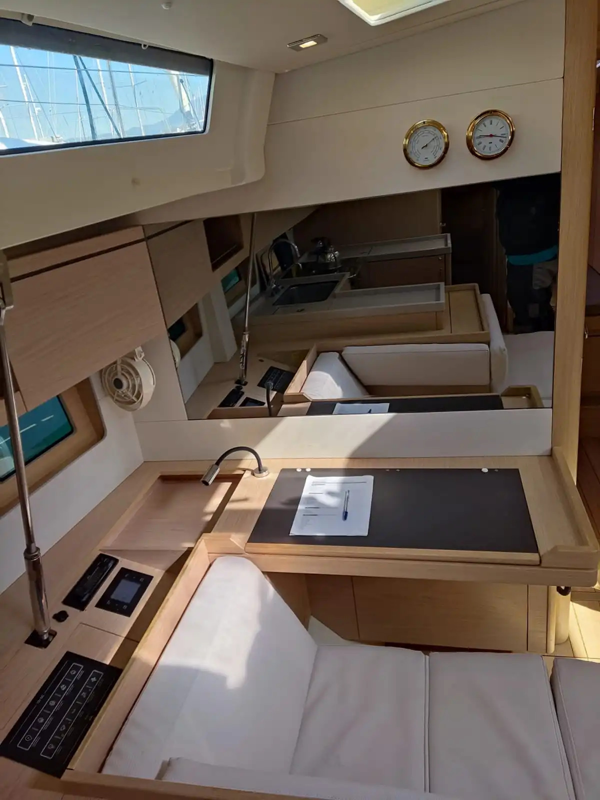Oceanis 51.1 - 5 + 1 cab. — photo 12