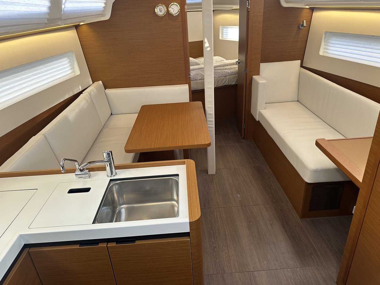 Sun Odyssey 380 - 3 cab. — photo 7