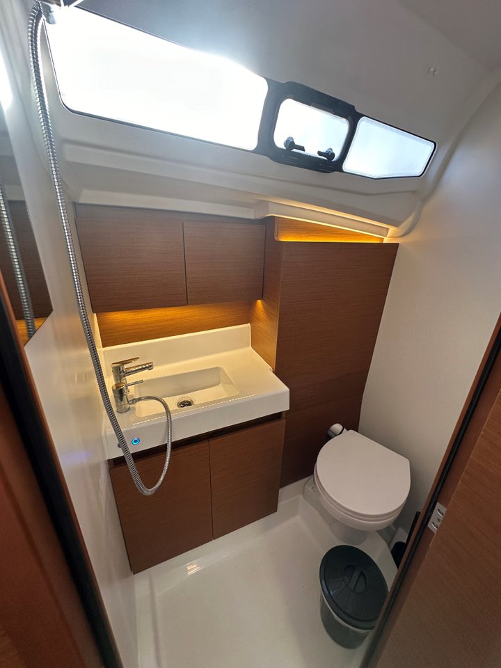 Sun Odyssey 380 - 3 cab. — photo 12