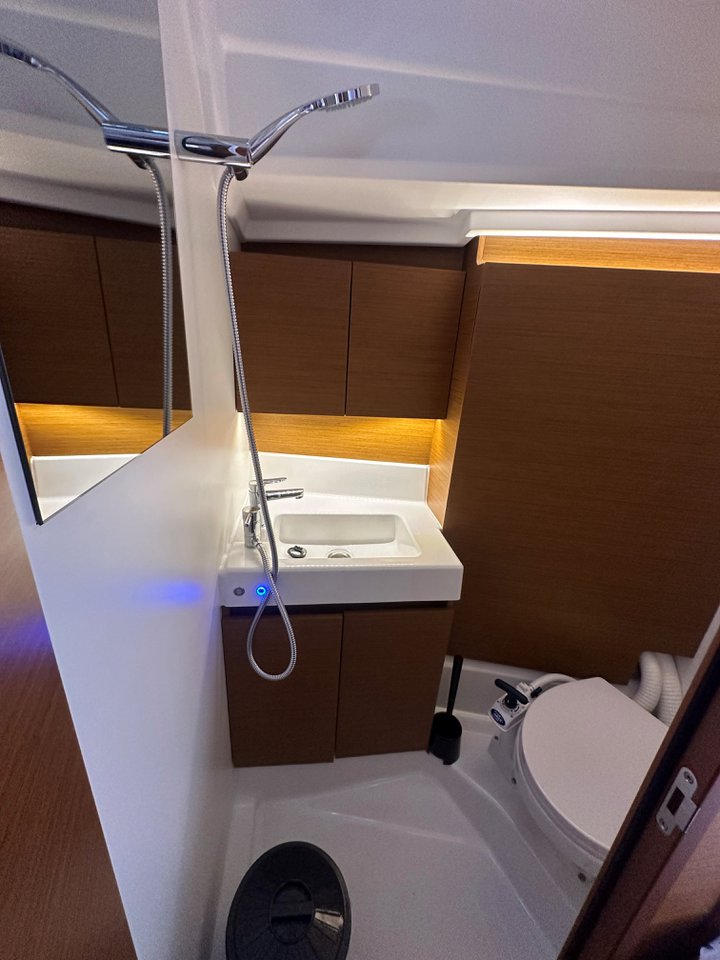 Sun Odyssey 380 - 3 cab. — photo 13