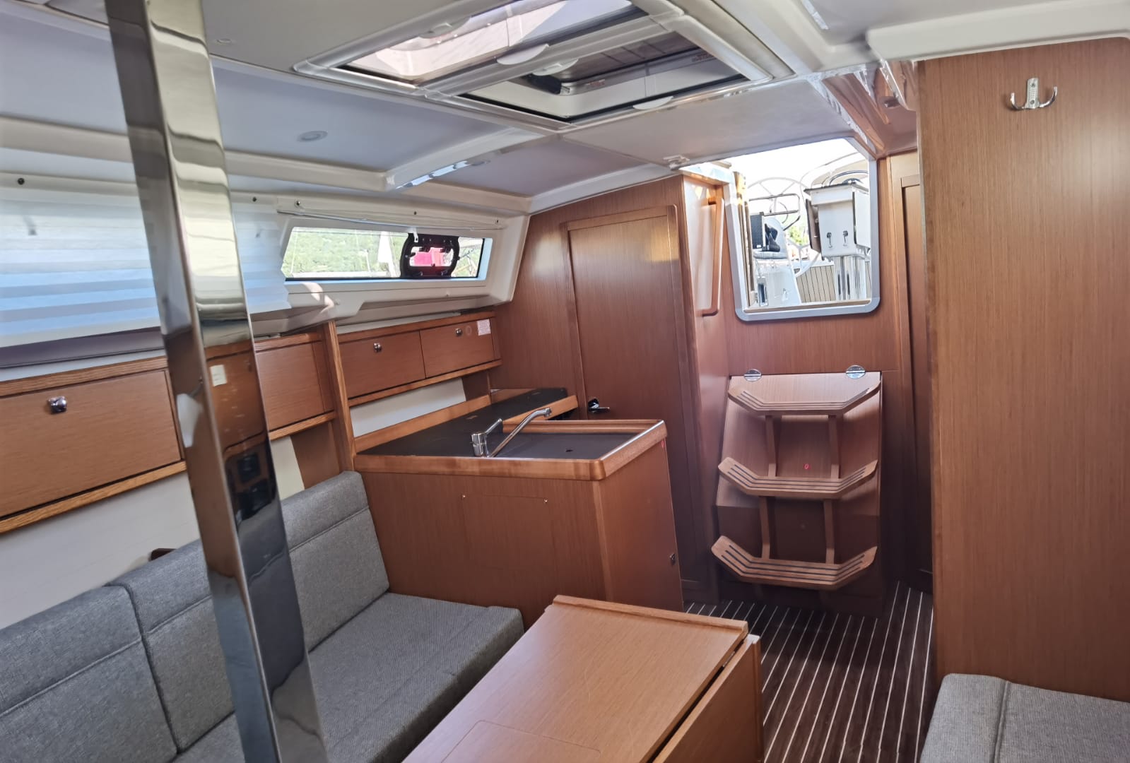 Bavaria Cruiser 34 — photo 4