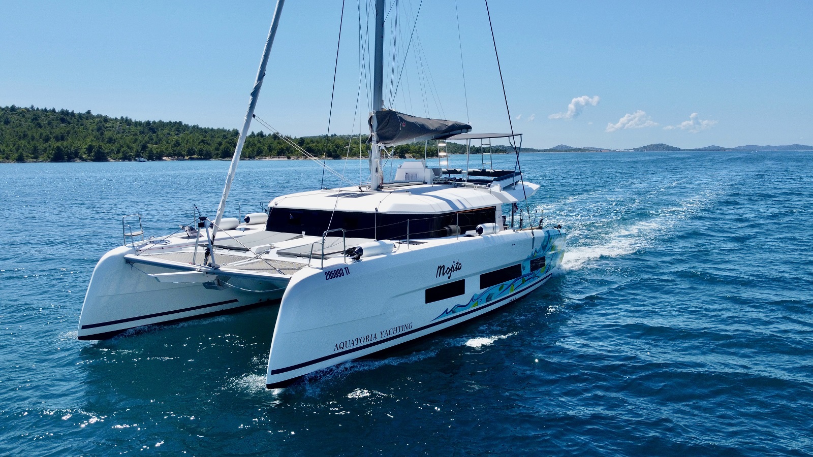 Dufour 48 Catamaran - 5 + 1 cab. — photo 6