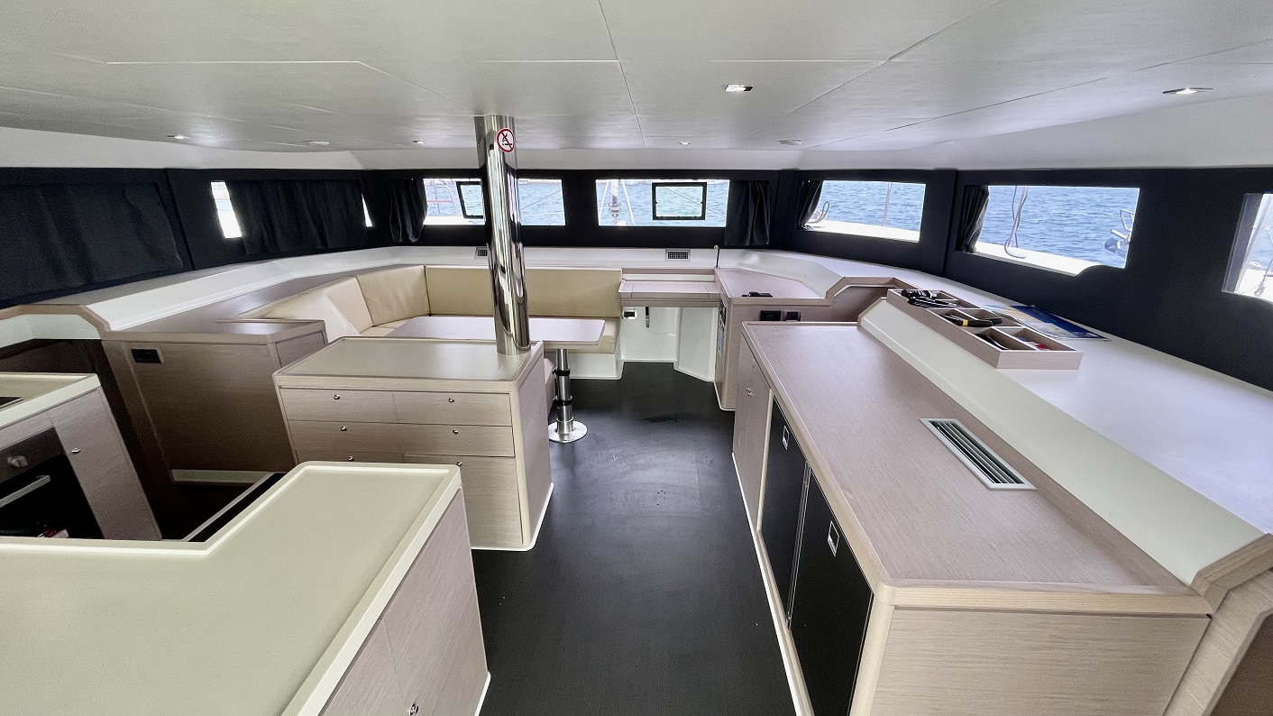Dufour 48 Catamaran - 5 + 1 cab. — photo 13