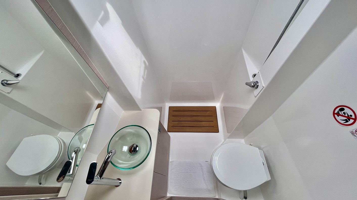 Dufour 48 Catamaran - 5 + 1 cab. — photo 29