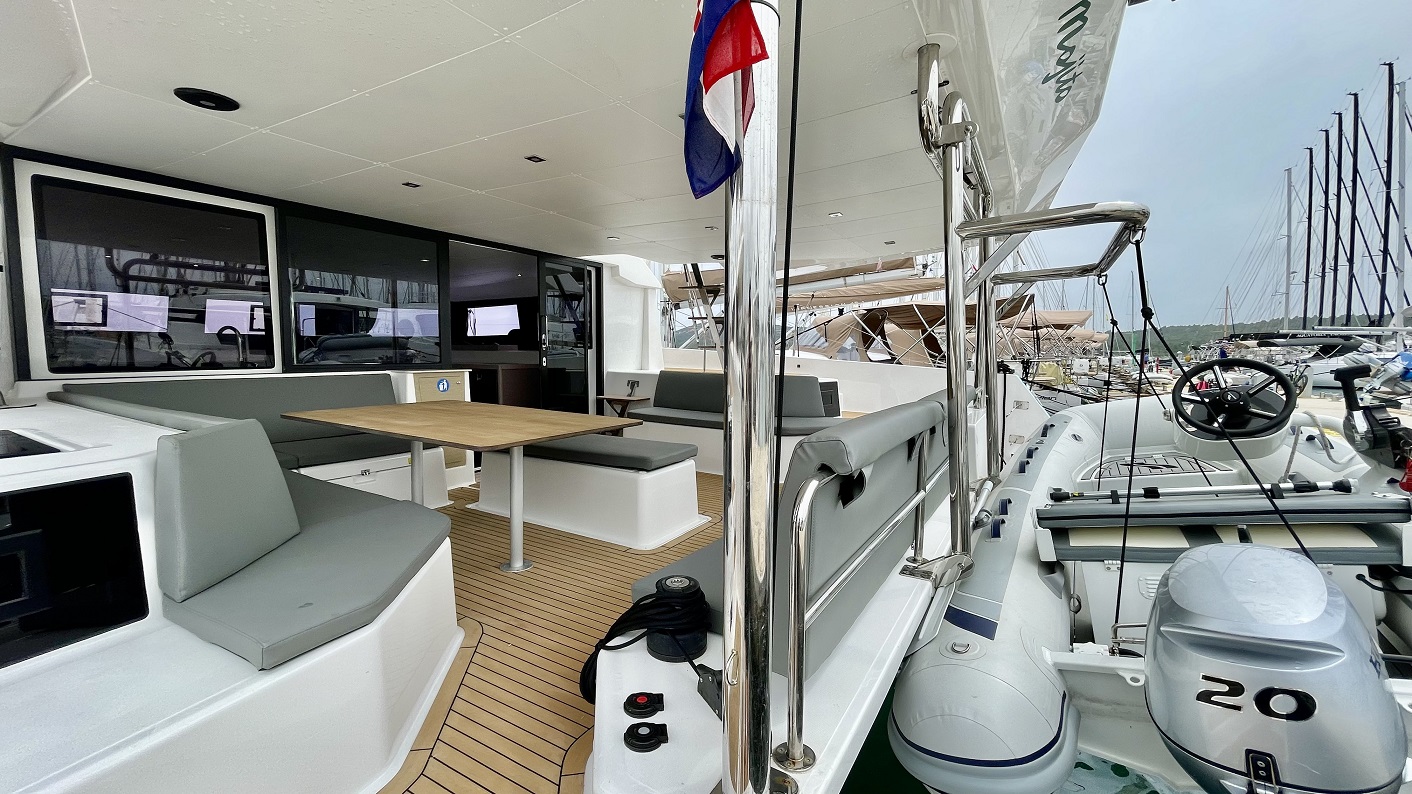 Dufour 48 Catamaran - 5 + 1 cab. — photo 33