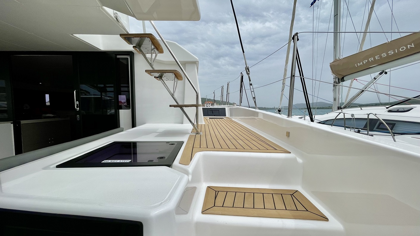 Dufour 48 Catamaran - 5 + 1 cab. — photo 35