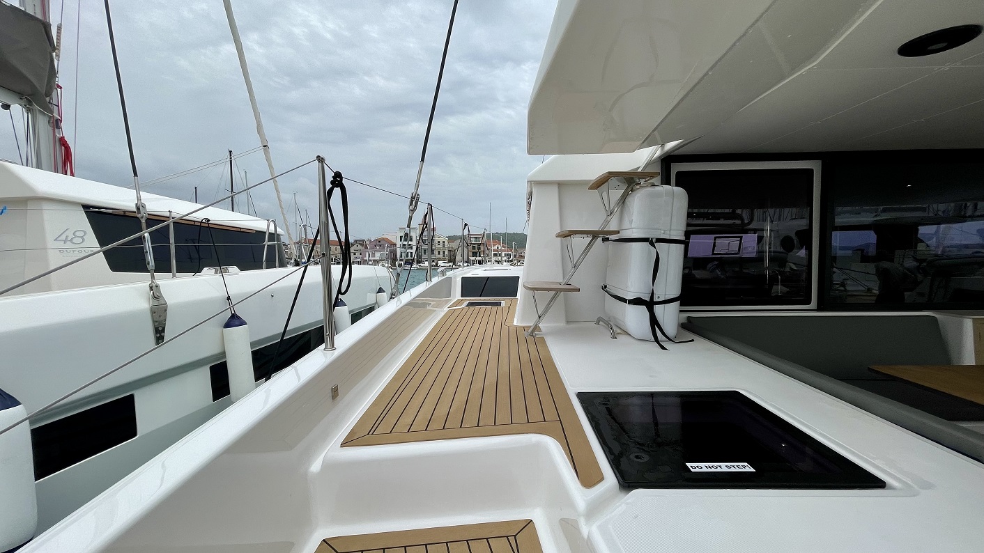 Dufour 48 Catamaran - 5 + 1 cab. — photo 36