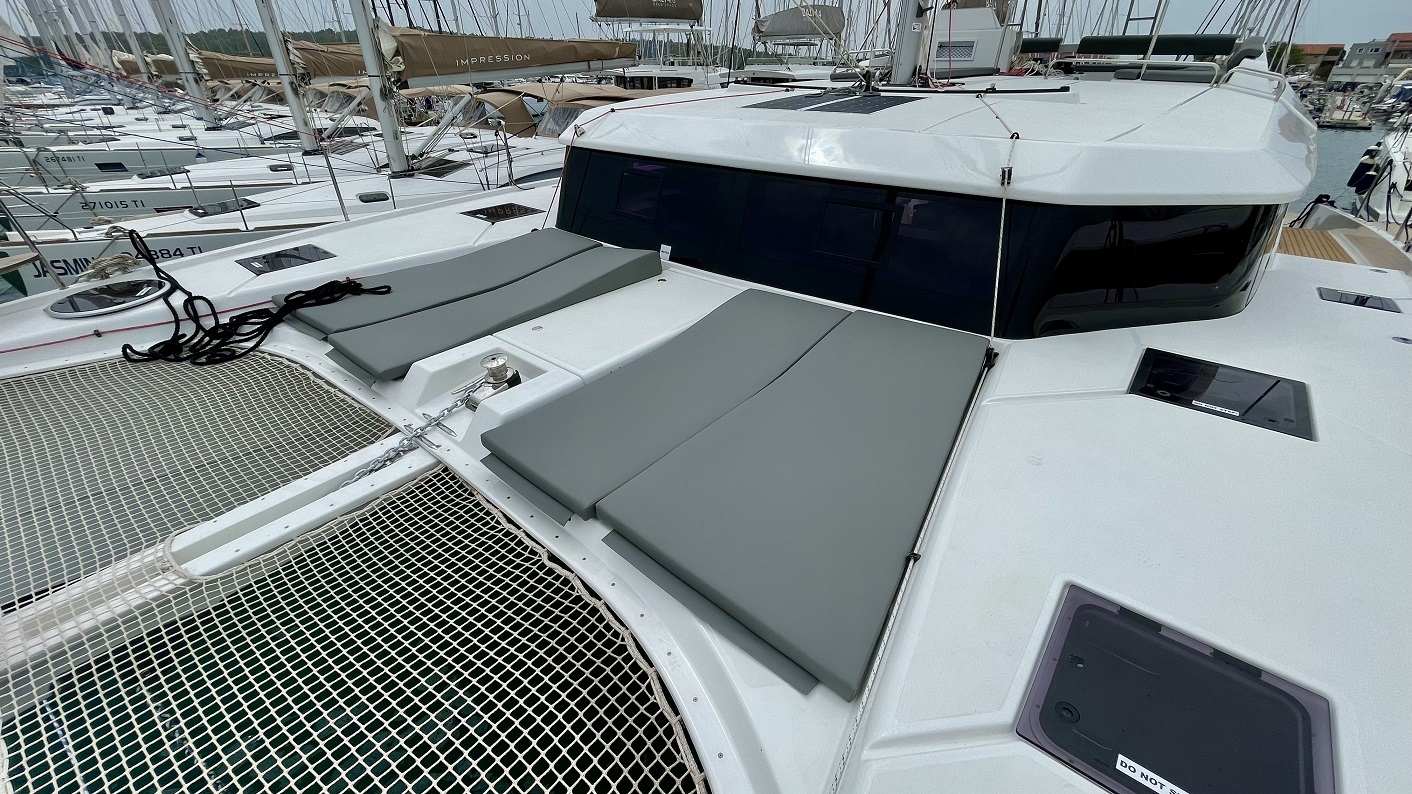Dufour 48 Catamaran - 5 + 1 cab. — photo 37