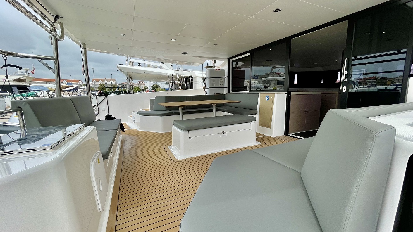 Dufour 48 Catamaran - 5 + 1 cab. — photo 40