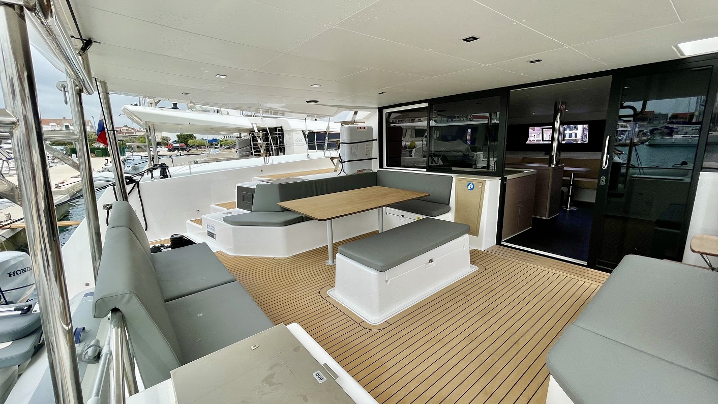 Dufour 48 Catamaran - 5 + 1 cab. — photo 44