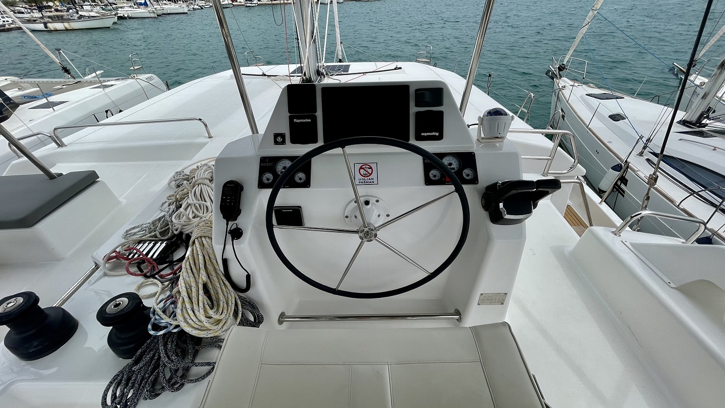 Dufour 48 Catamaran - 5 + 1 cab. — photo 47