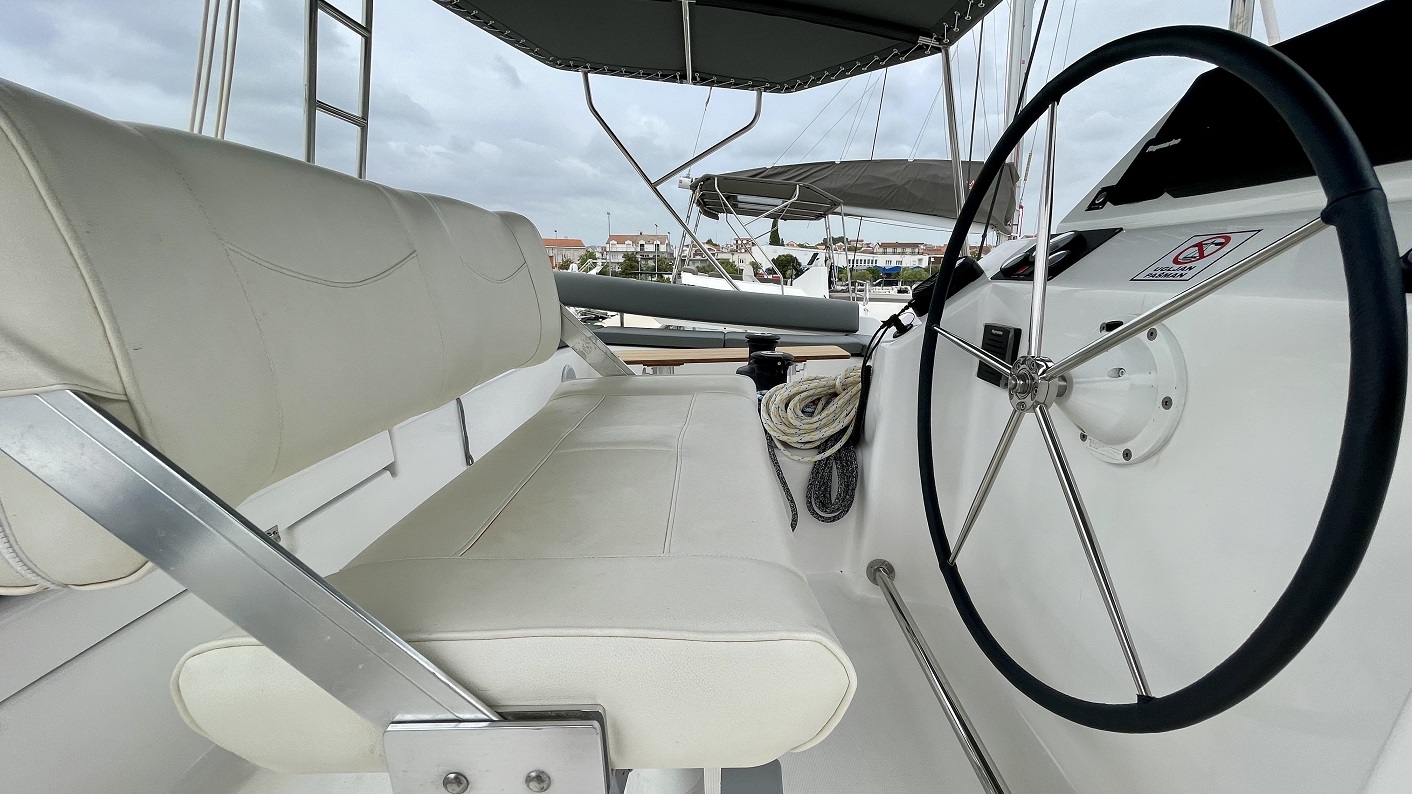 Dufour 48 Catamaran - 5 + 1 cab. — photo 48