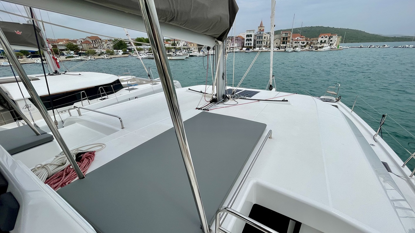 Dufour 48 Catamaran - 5 + 1 cab. — photo 50