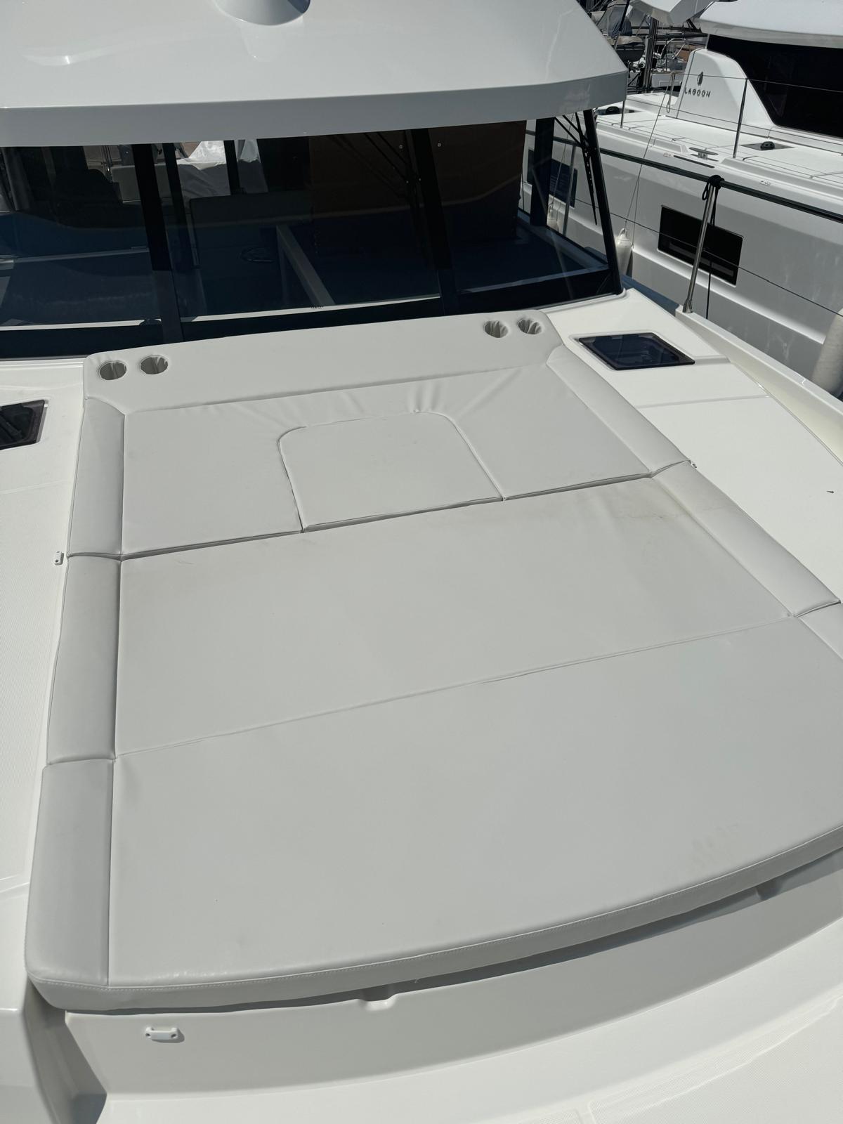 Swift Trawler 48 — photo 6