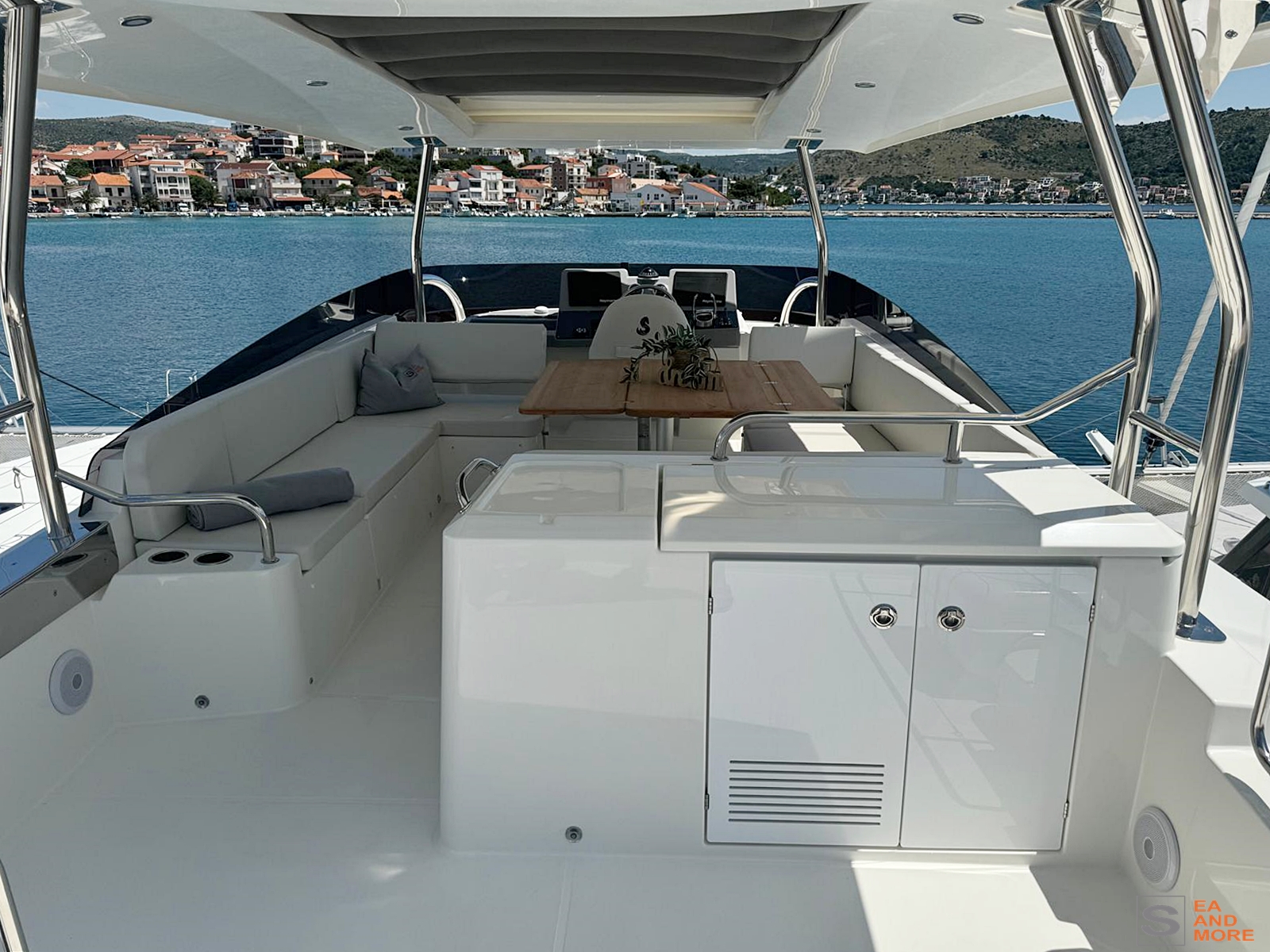 Swift Trawler 48 — photo 7