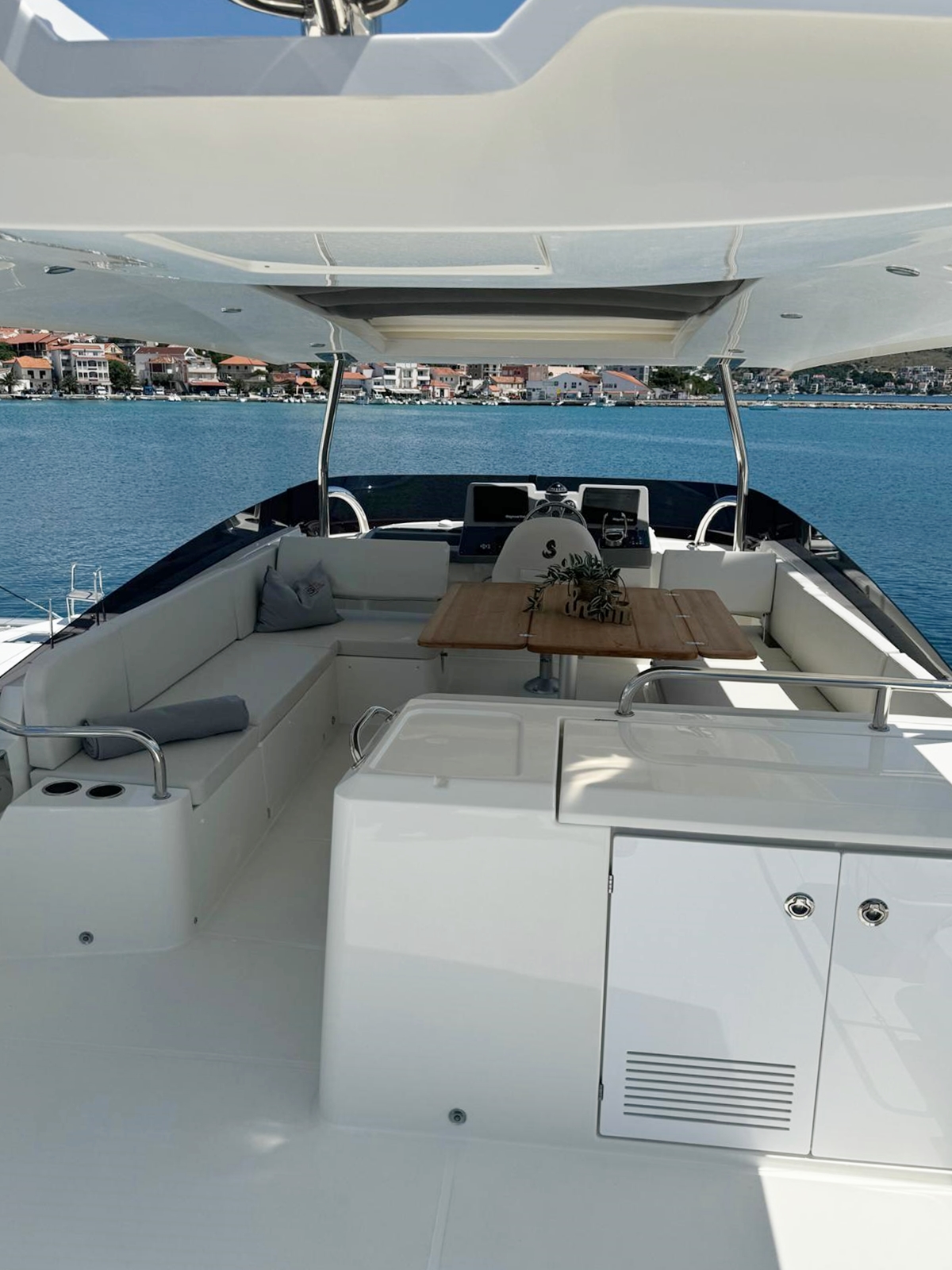 Swift Trawler 48 — photo 9