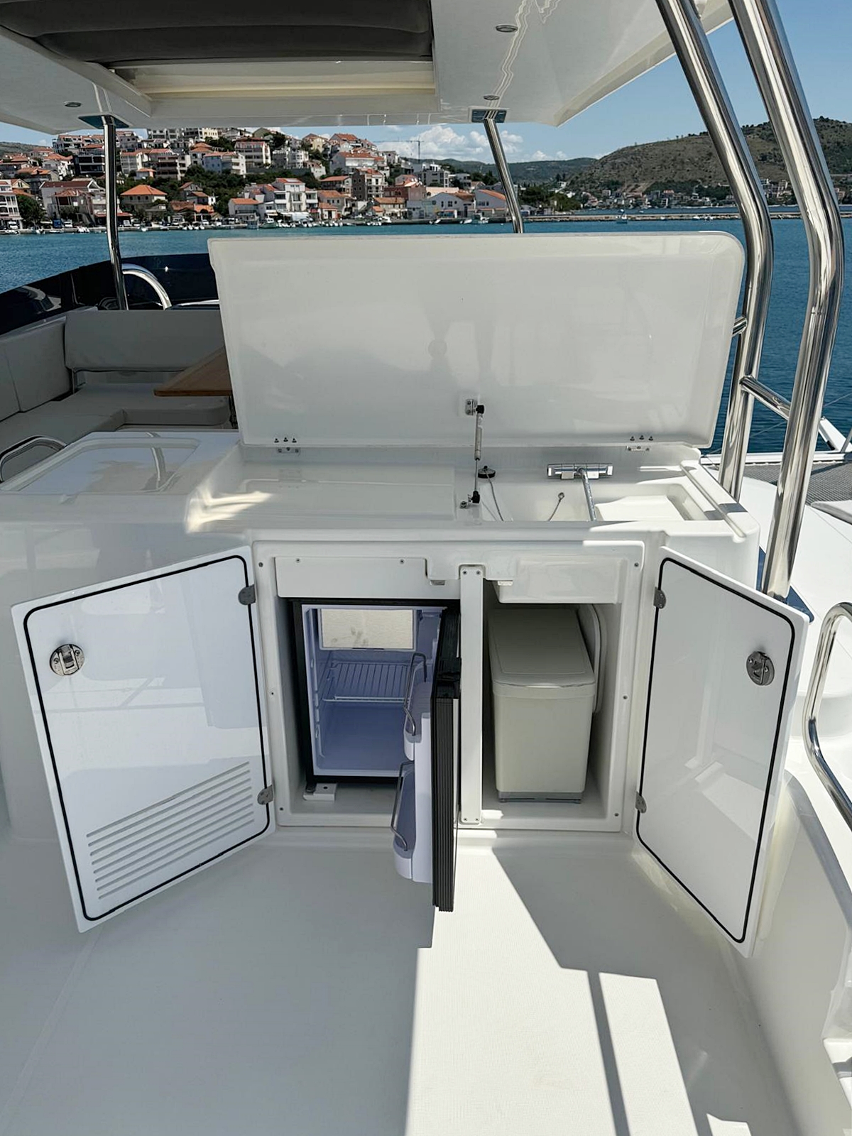 Swift Trawler 48 — photo 11
