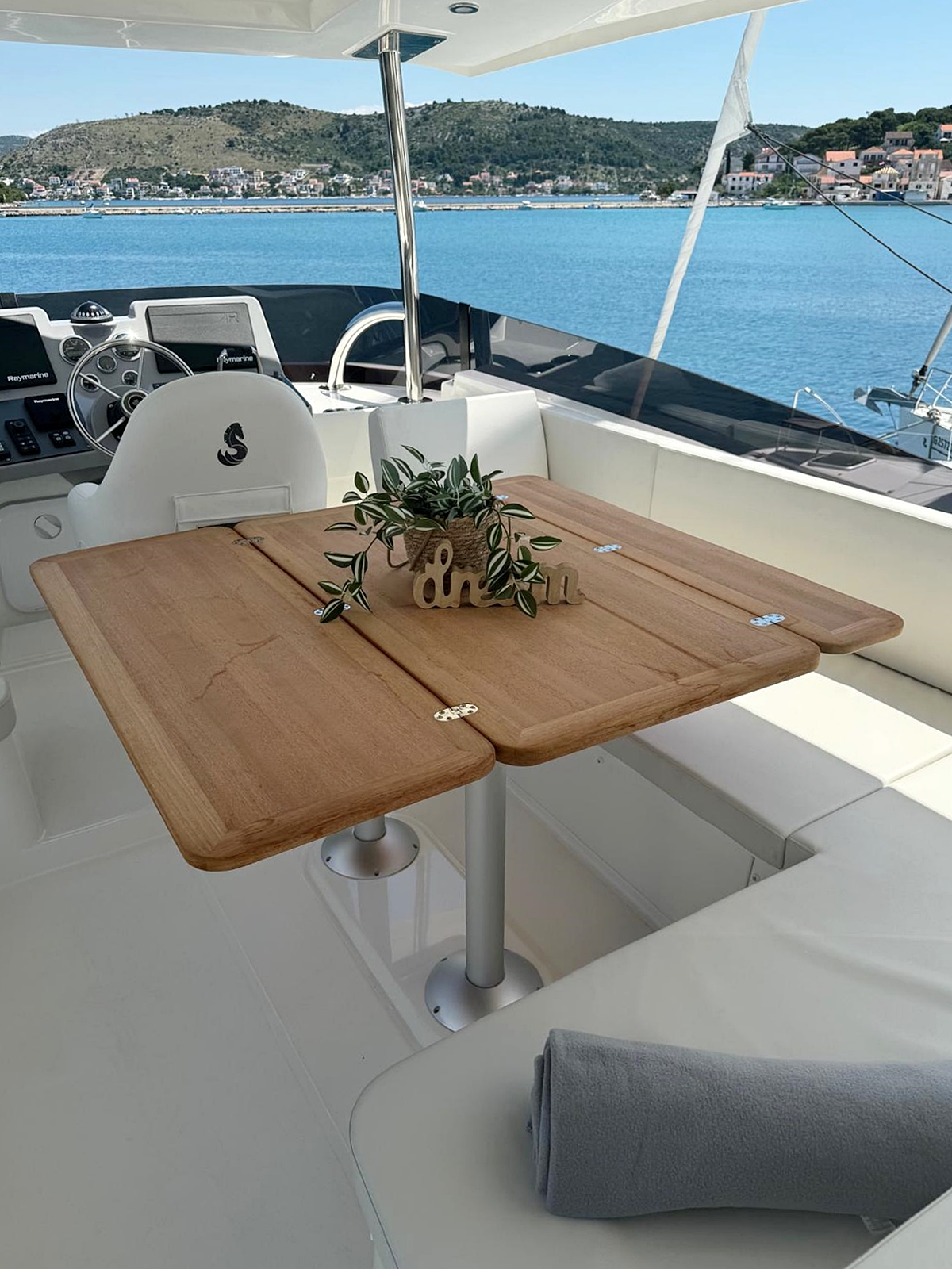 Swift Trawler 48 — photo 13