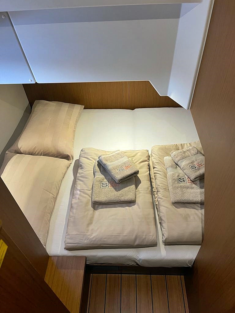 Swift Trawler 48 — photo 24