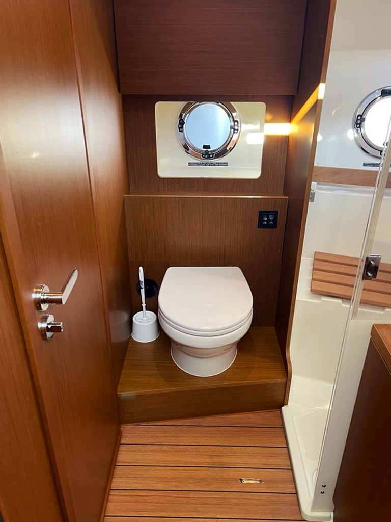 Swift Trawler 48 — photo 25