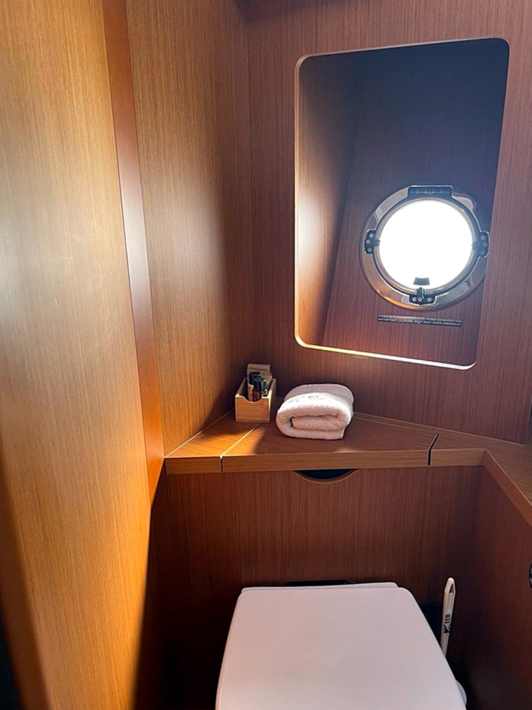 Swift Trawler 48 — photo 28