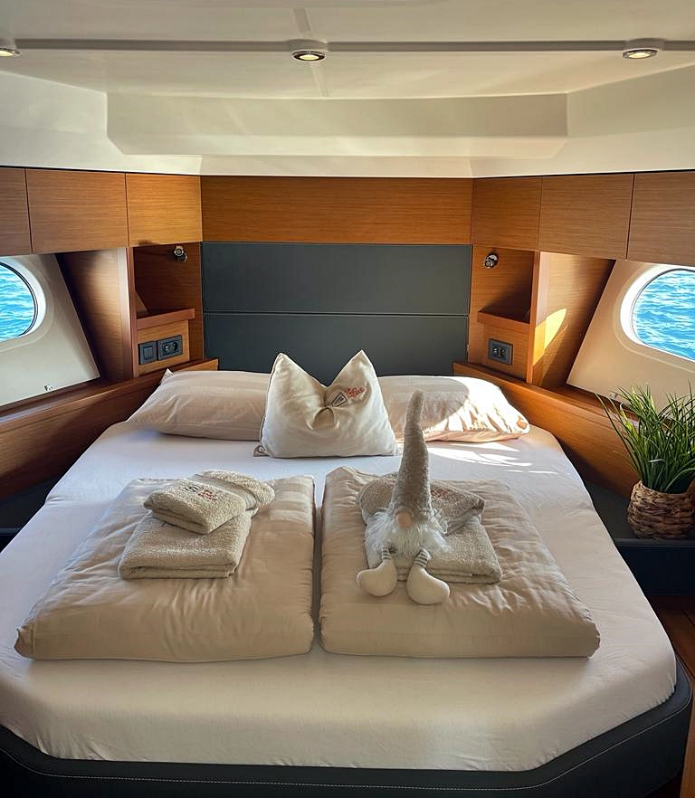 Swift Trawler 48 — photo 62