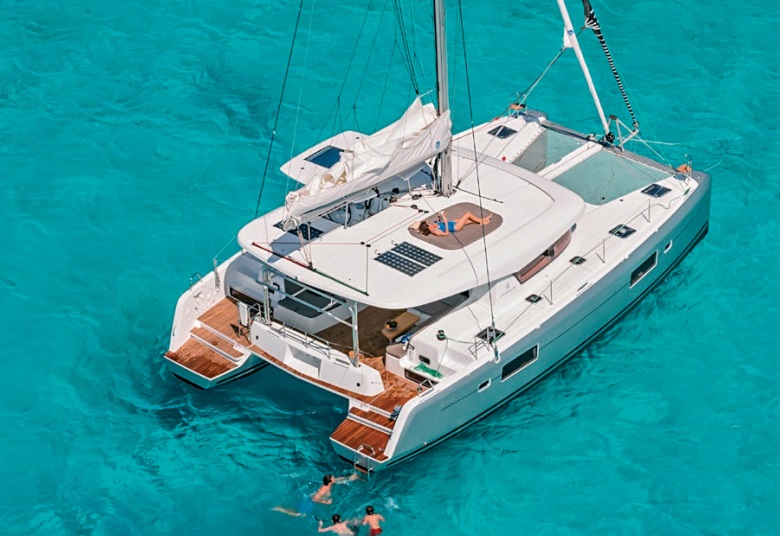 Lagoon 42 - 4 + 2 cab. — photo 1