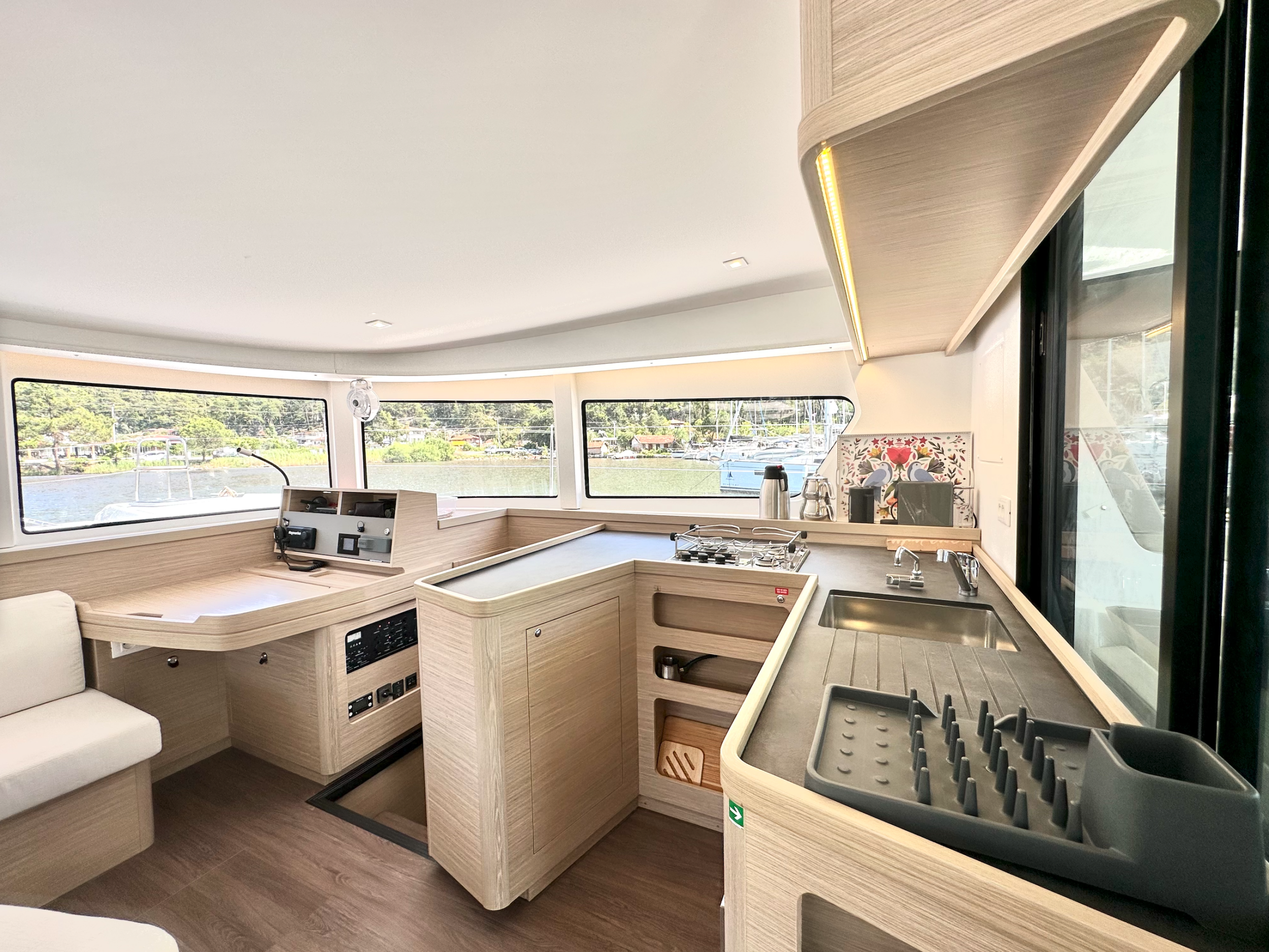 Lagoon 42 - 4 + 2 cab. — photo 10